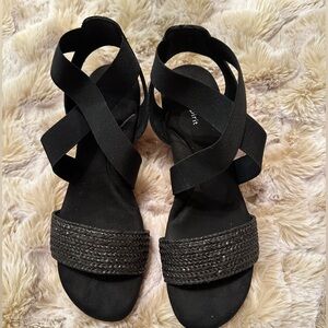 Easy Spirit black wedges. NWOT